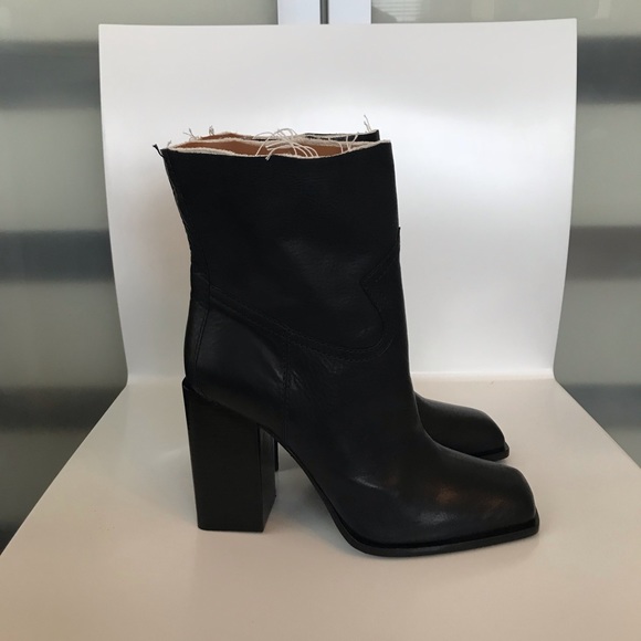 saint laurent boot sizing